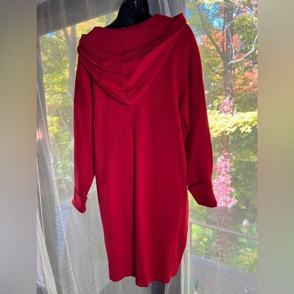 Michael Kors beautiful red color sweater/dress with hoodie. Very comfortable L - Picture 7 of 10